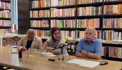 قصه گوها و قصه نویسان در رونمایی یک کتاب ایده ای که از سال کرونا آمد