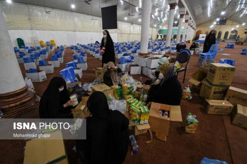 توزیع بسته های معیشتی بین نیازمندان