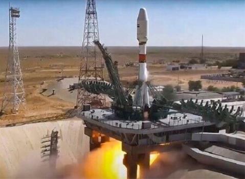 رونمایی رسمی از ماهواره زلزله شناس آیات