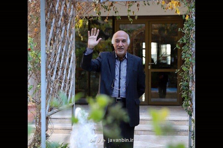 افراد معدودی با اسوار قابل مقایسه اند از نظر دانش کسی به او نمی رسید