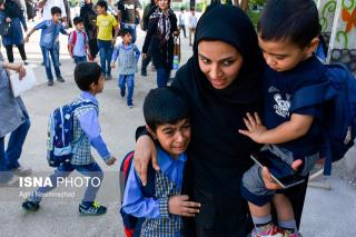 والدین شكوفه ها و غنچه ها بخوانند